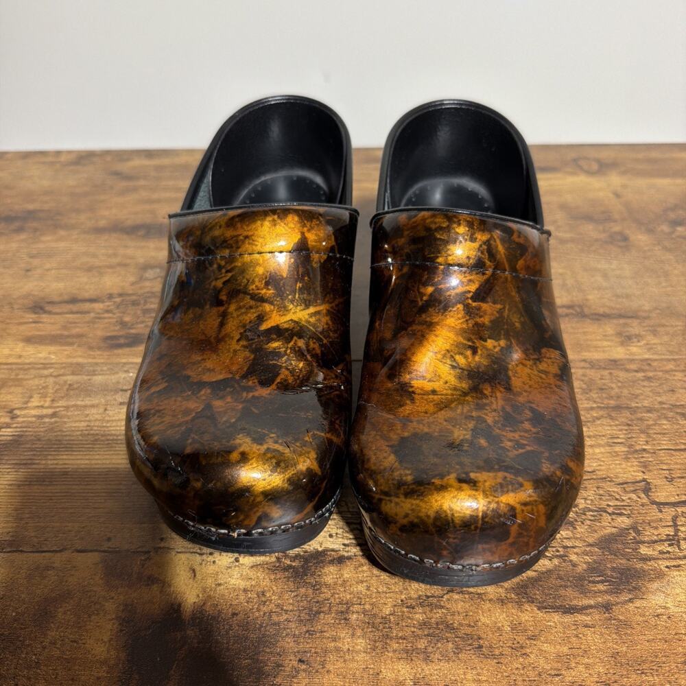 Dansko Professional Women's Copper Leaf Patent Sz 40 406-290202
